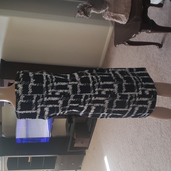 80's mod print m scribble squares scoopneck pencil - Picture 2 of 6